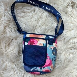 Hydrojug Sleeve With Strap